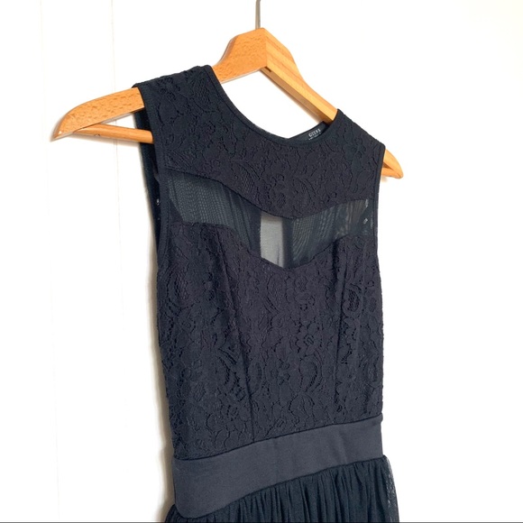 GUESS Mixed-lace Romper MAXI - Picture 3 of 7